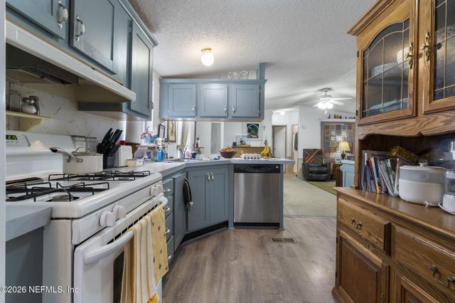 717 STATE ROAD 26, Melrose, FL 32666