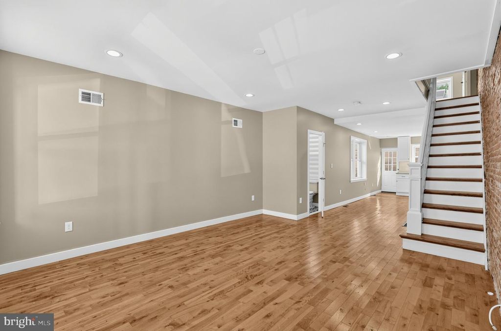 530 GREENWICH ST, PHILADELPHIA, PA 19147 — photo 2