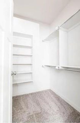 2172 Camino Del Plaza Lane, Edmond, OK 73013