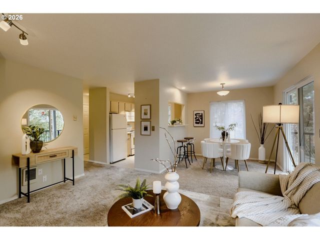 20070 LARKSPUR Ln 62, West Linn, OR 97068