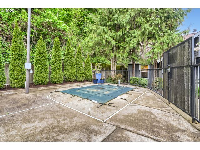 20070 LARKSPUR Ln 62, West Linn, OR 97068