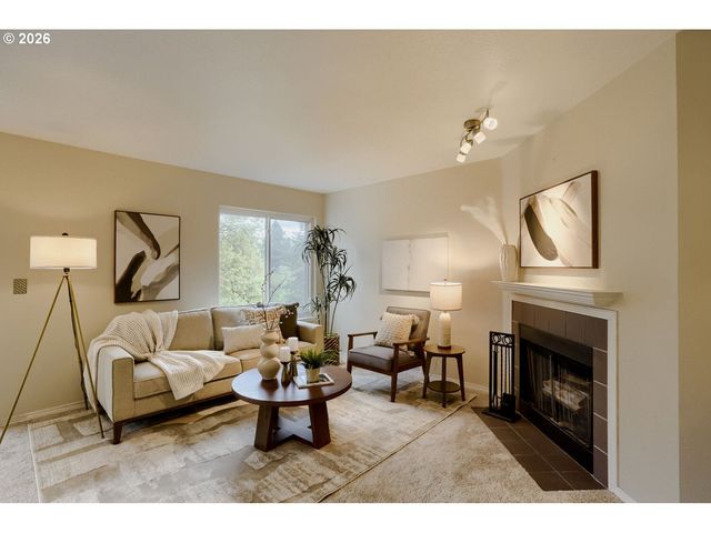 20070 LARKSPUR Ln 62, West Linn, OR 97068