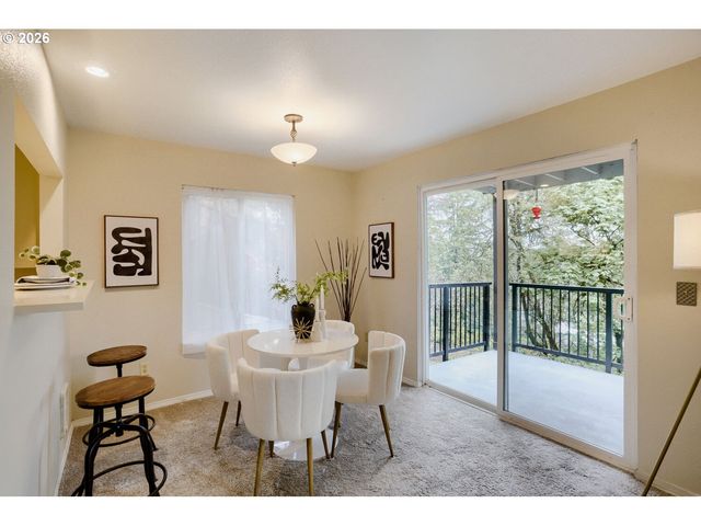 20070 LARKSPUR Ln 62, West Linn, OR 97068