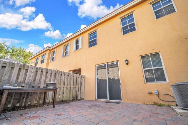 1429 SE 26th Avenue, Homestead, FL 33035