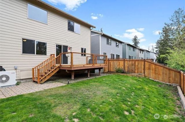 683 SE Olga Circle, Port Orchard, WA 98366