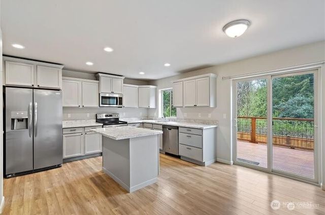 683 SE Olga Circle, Port Orchard, WA 98366