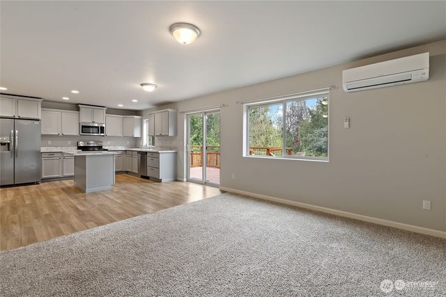 683 SE Olga Circle, Port Orchard, WA 98366