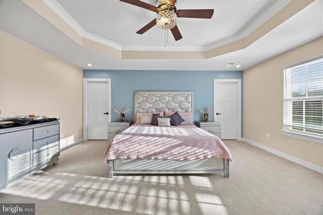 1 KNOB CREEK CT, Stafford, VA 22556