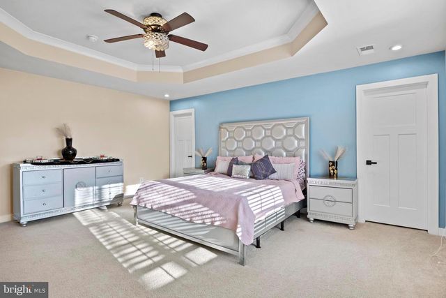 1 KNOB CREEK CT, Stafford, VA 22556