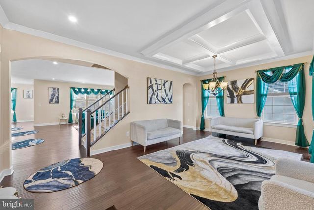 1 KNOB CREEK CT, Stafford, VA 22556