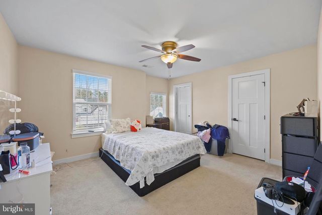 1 KNOB CREEK CT, Stafford, VA 22556