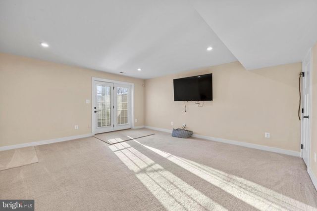 1 KNOB CREEK CT, Stafford, VA 22556