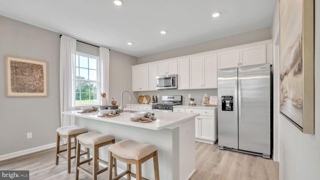 107 PEAR RIDGE, Harrisburg, PA 17111