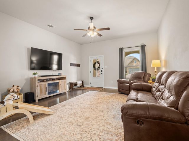 265 Summit, Sulphur, LA 70665