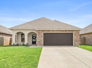 265 Summit, Sulphur, LA 70665