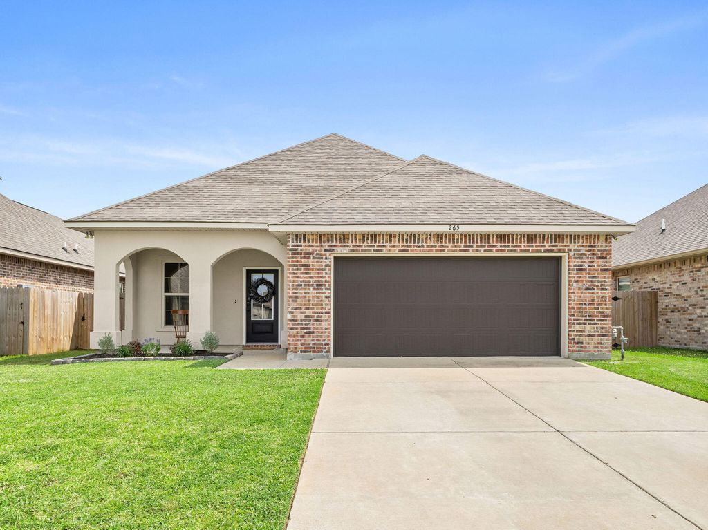 265 Summit, Sulphur, LA 70665