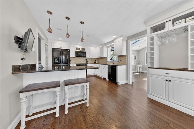 78 May Terrace, Weymouth, MA 02190