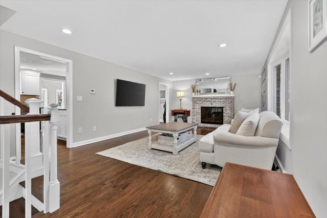 78 May Terrace, Weymouth, MA 02190