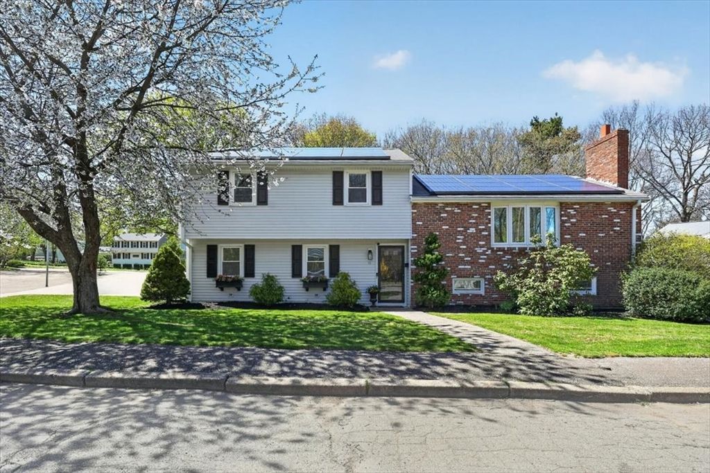 78 May Terrace, Weymouth, MA 02190