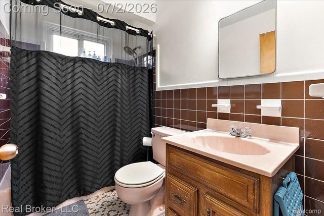 7624 Gary Avenue, Westland, MI 48185