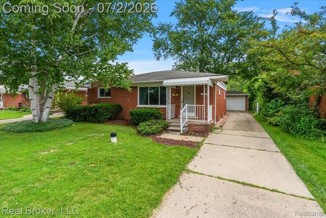 7624 Gary Avenue, Westland, MI 48185