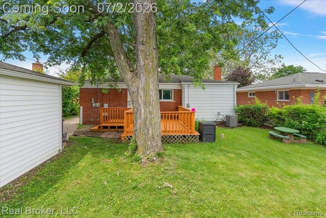 7624 Gary Avenue, Westland, MI 48185