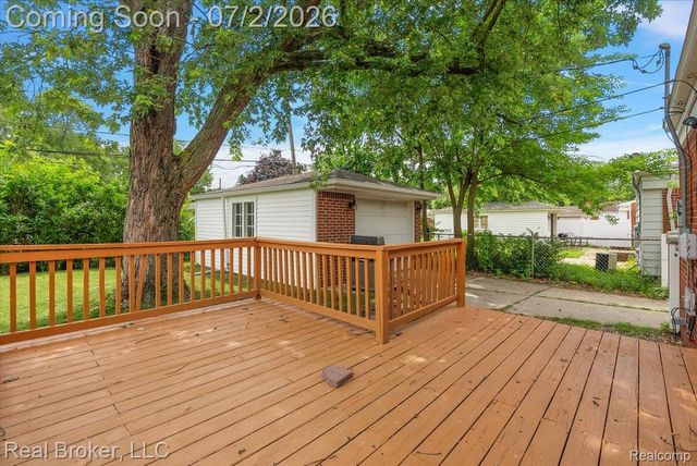 7624 Gary Avenue, Westland, MI 48185
