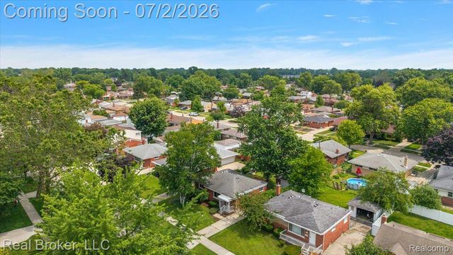 7624 Gary Avenue, Westland, MI 48185