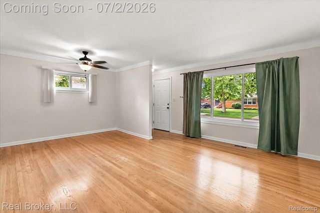 7624 Gary Avenue, Westland, MI 48185