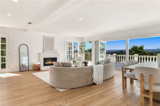 20967 Bandera Street, Woodland Hills, CA 91364