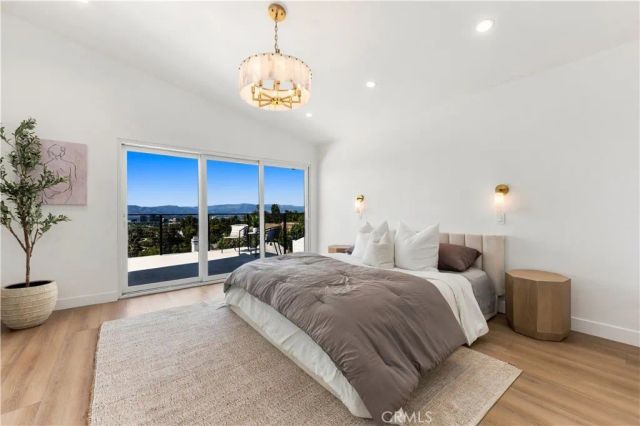 20967 Bandera Street, Woodland Hills, CA 91364