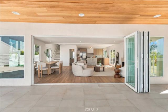 20967 Bandera Street, Woodland Hills, CA 91364