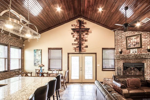 127 Brooke Moor Trail, Hot Springs, AR 71913