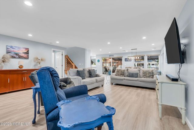 510 Bayview Drive, Toms River, NJ 08753