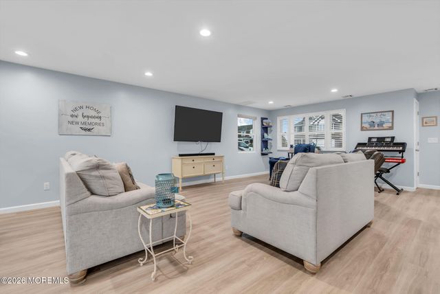 510 Bayview Drive, Toms River, NJ 08753