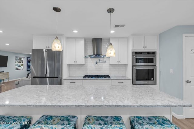 510 Bayview Drive, Toms River, NJ 08753