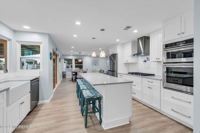 510 Bayview Drive, Toms River, NJ 08753