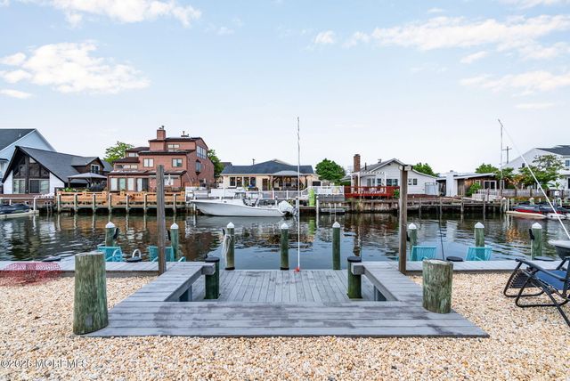 510 Bayview Drive, Toms River, NJ 08753