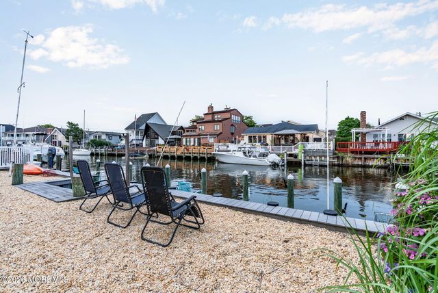 510 Bayview Drive, Toms River, NJ 08753