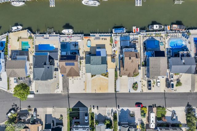 510 Bayview Drive, Toms River, NJ 08753