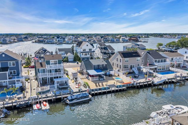 510 Bayview Drive, Toms River, NJ 08753