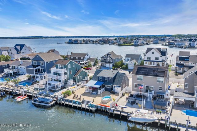 510 Bayview Drive, Toms River, NJ 08753
