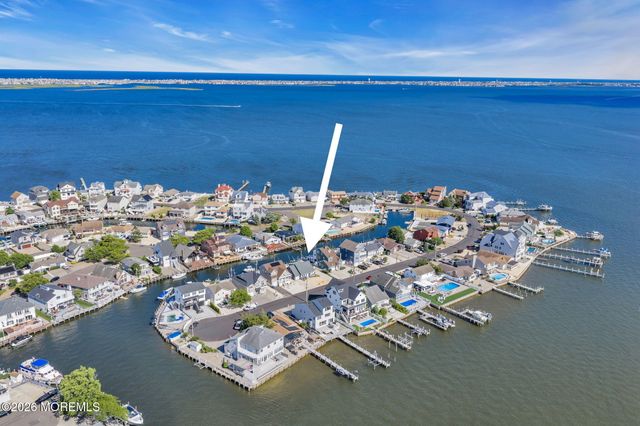510 Bayview Drive, Toms River, NJ 08753