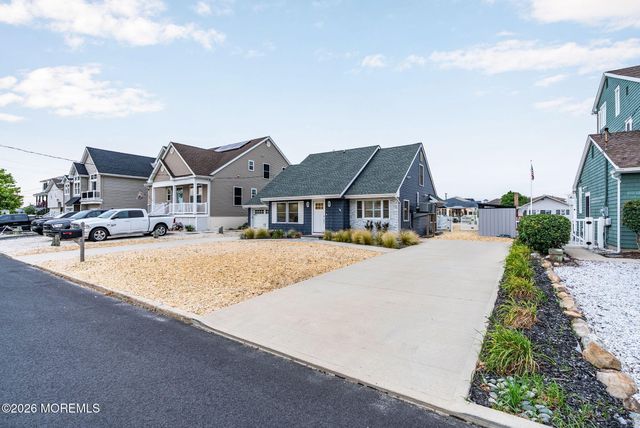 510 Bayview Drive, Toms River, NJ 08753