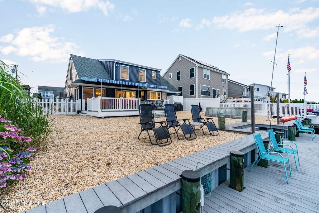 510 Bayview Drive, Toms River, NJ 08753