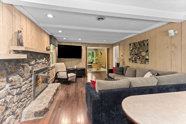 28 Baltic Ave, Easton, MA 02356