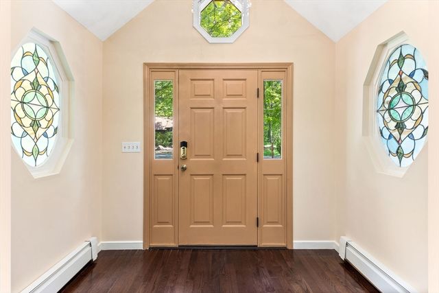 28 Baltic Ave, Easton, MA 02356