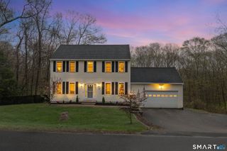 35 Lebanon Hill Road, Woodstock, CT 06281