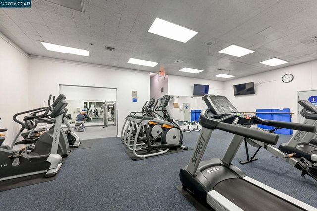 360 N Civic Dr 204, Walnut Creek, CA 94596