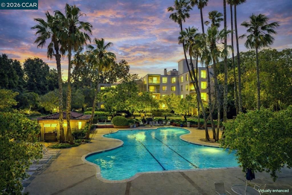 360 N Civic Dr 204, Walnut Creek, CA 94596